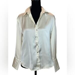 New  ~ VSTR ~ Long Sleeve Collared Button Up Shirt Size XS. FALL